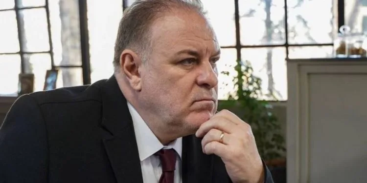 ¡El período de Sadakatsiz ha terminado, el nuevo período de series de televisión ha comenzado para Burak Sergen!