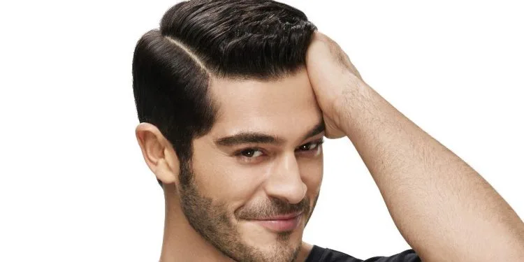 ¡Burak Deniz encontró el amor que estaba buscando en su colega!