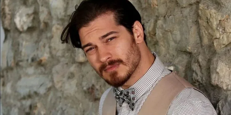 ¡El baile de Çağatay Ulusoy marcó las redes sociales!