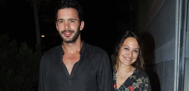 ¡Barış Arduç y Gupse Özay han ocultado cuidadosamente esta feliz noticia durante 6 meses!