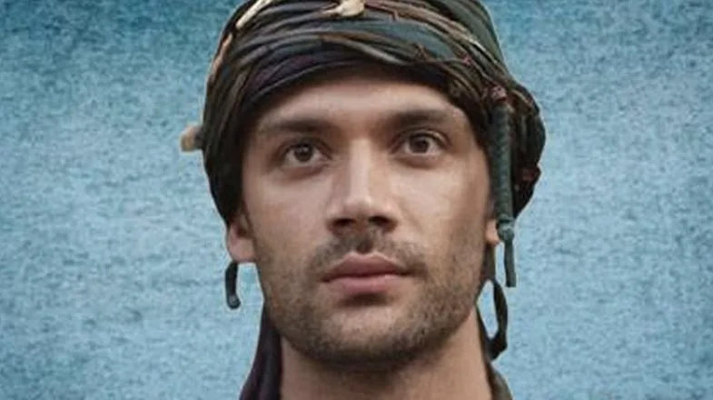 ¡Del papel secundario al papel principal en la serie Barbaroslar! ¡Nueva serie como lotería para Caner Topçu!