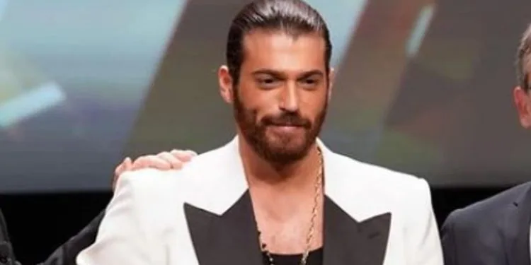 ¡Can Yaman tomó una decisión tan importante que el premio que recibió aumentó aún más su entusiasmo!
