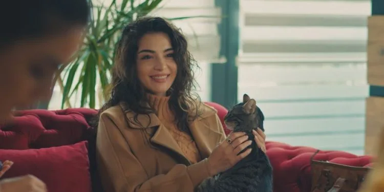 ¡Melisa Aslı Pamuk dio la gran noticia de la serie Hayaller ve Hayatlar!