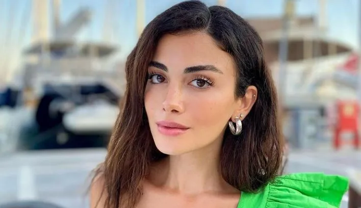 Özge Yağız también realizó su mayor sueño con la serie de televisión Baba!