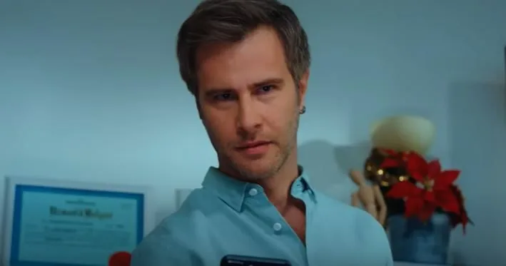 ¡Los fanáticos de Özgür Çevik se sorprendieron mucho al ver su nueva serie!