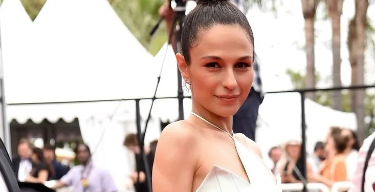 ¡Selin Yeninci recibió una ovación de pie en Cannes!