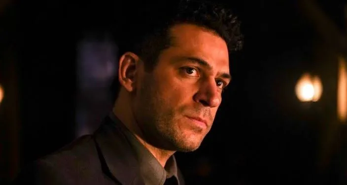 ¡No hay vacaciones este verano para Murat Yıldırım, la estrella de Aziz! El actor ingresó al set de su nueva película Yer Eksi İki