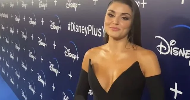 ¡Todo el mundo está preguntando! ¿Hande Ercel tocará con Can Yaman en la teleserie El Turco? ella misma dio la respuesta