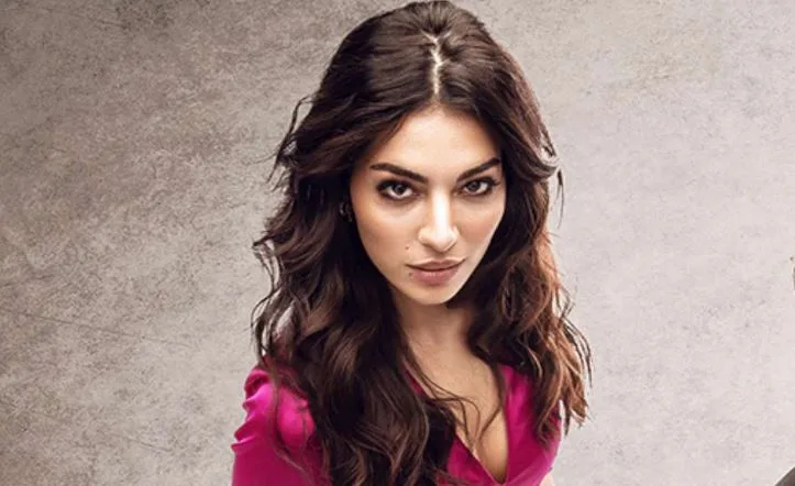 ¡Melisa Aslı Pamuk, Setenay de Hayaller ve Hayatlar, dio las buenas noticias! ¡Ella no estará lejos de los sets!