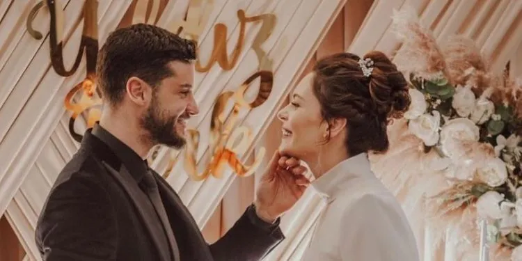La actriz Yıldız Çağrı Atiksoy fue dura con un seguidor que dijo ¡qué esperas para casarte!