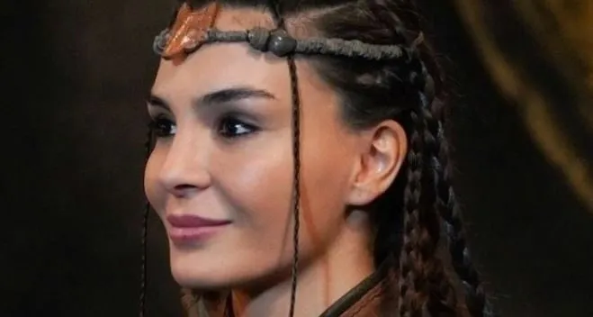 La serie Destan está en problemas, ¡pero Ebru Şahin está disfrutando de la cima!