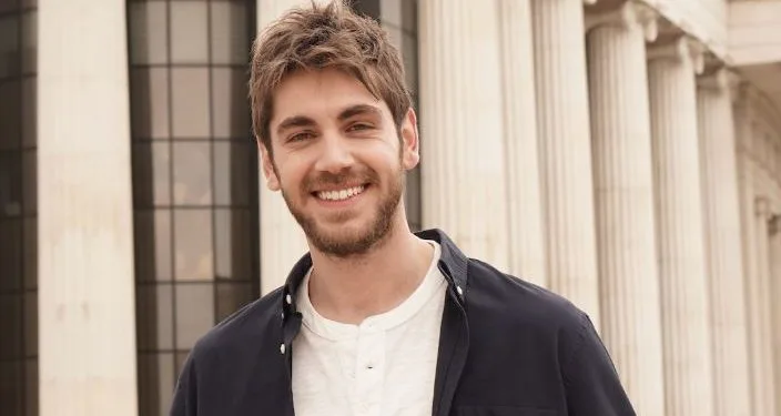 Surgieron los rasgos desconocidos de Emre Bey, el papel principal en la serie Balkan Ninnisi