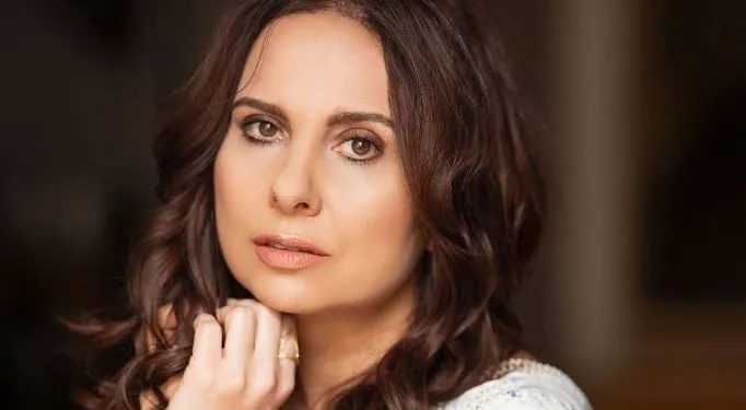 ¡Goncagül Sunar, el Aysel de la serie Üç Kuruş, vuelve a la pantalla con una nueva serie!