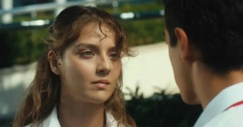 ¡La serie Tozluyaka fue el proyecto que hizo brillar a Mirac Kaan Sezen y Ecem Çalhan!