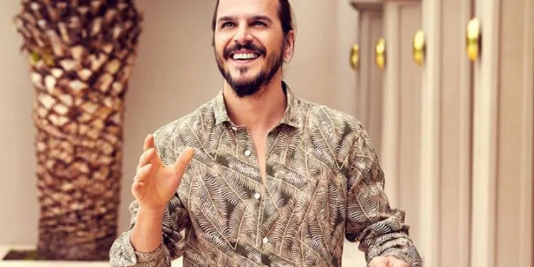 ¡Después de Atiye, viene un proyecto ambicioso que atraerá a Mehmet Günsür a las series de televisión nuevamente!