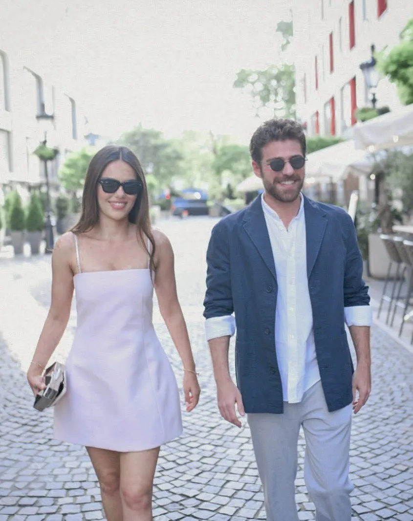 ¡Özgü Kaya y Berker Güven, Türkan y Somer de Üç Kız Kardeş conquistaron Budapest!