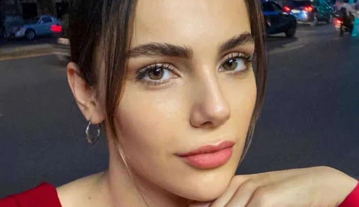 ¡Yağmur Tanrısevsin, que tomó el viento de Kalp Yarası detrás de ella, atrapó un nuevo viento con su nuevo proyecto!