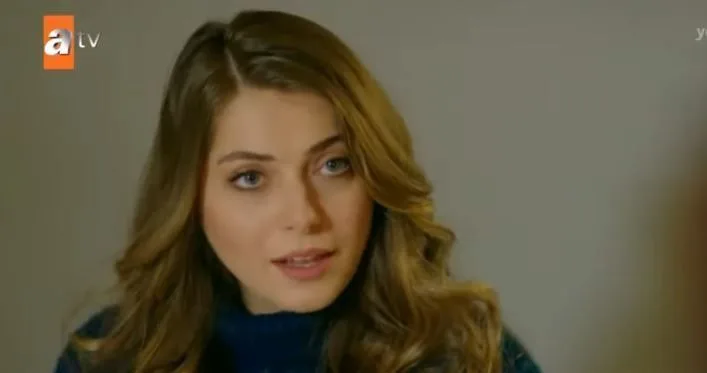 ¡La joven y exitosa actriz İlay Erkök viaja a Italia!