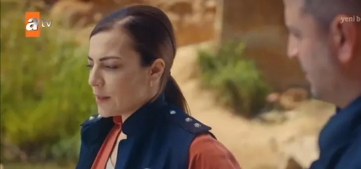 ¡Llamada obligatoria de Burcu Kara, que rompió su mala suerte con la serie Hakim!