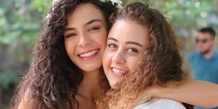 ¡El increíble cambio de Aslı Samat, el Melike de la serie Hercai, surgió con el intercambio de redes sociales!