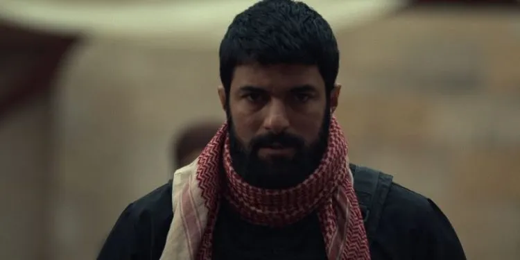 ¡La primera serie turca de Disney Plus, Kaçış (Escape), ha llegado a su final! ¡El siguiente es Dünyayla Benim Aramda!