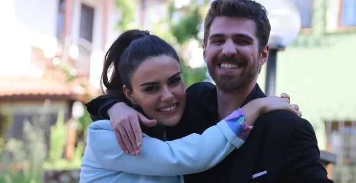 ¡La serie Üç Kız Kardeş inició un período completamente diferente en la vida de Özgü Kaya!