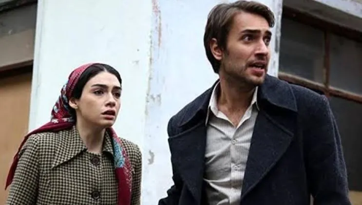 La primera reunión de Ulaş Tuna Astepe y Hazar Ergüçlü fue desafortunada, ¡estaban confundidos para la segunda reunión de la serie de televisión!