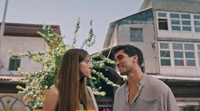 ¡No dejes que Mert Ramazan Demir y Afra Saraçoğlu se desperdicien una vez más en la serie Yalı Çapkını!