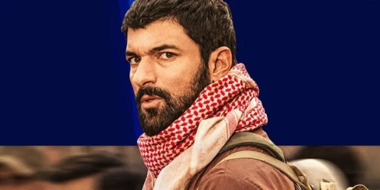 Engin Akyürek apareció nuevamente frente a la cámara para Disney Plus después de la serie Kaçış (Escape)