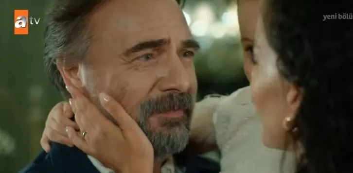 ¡Oktay Kaynarca aplica la idea principal de su nueva serie Ben Bu Cihana Sığmazam en su propia vida!