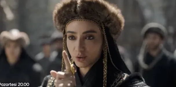 ¡La emoción de la serie Alparslan envolvió a los fans de Öykü Gürman!
