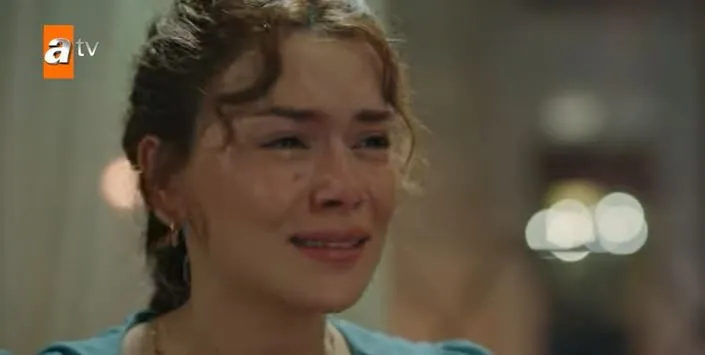 ¡Con esa escena en la serie de televisión Bir Küçük Gün Işığı, Seray Kaya se deshizo de ser Şirin y se convirtió en Elif!