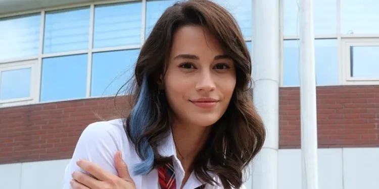 ¡Sude Zülal Güler también se unió al elenco de la serie Tozluyaka!