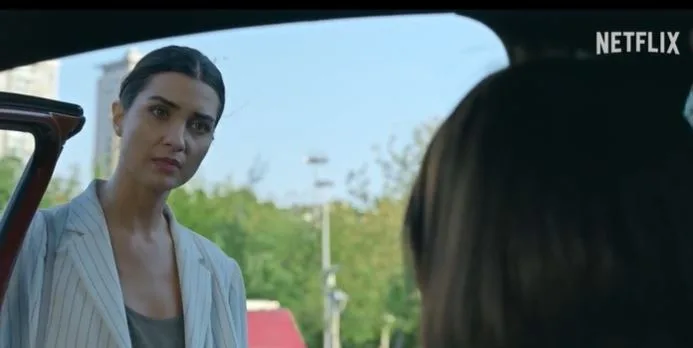 ¡Una visita sorpresa a Tuba Büyüküstün después de la serie de televisión Zeytin Ağacı!