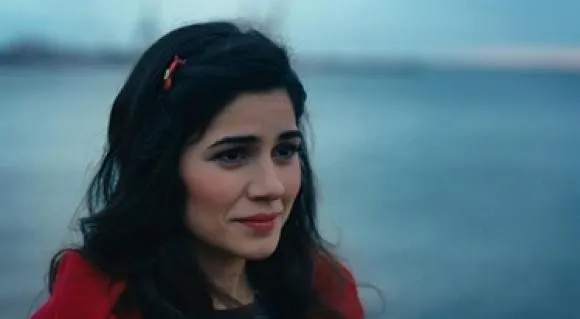 ¡Zeynep Çamcı regresa a la serie de televisión después de 4 años!