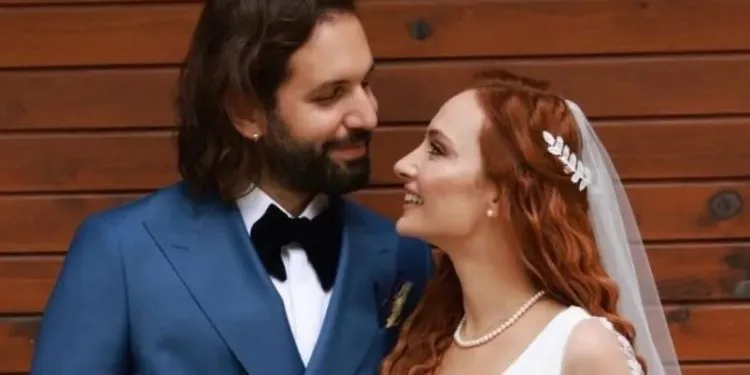¿Qué pareja dio el consejo matrimonial a Başak Gümülcinelioğlu y Çağrı Çıtanak?