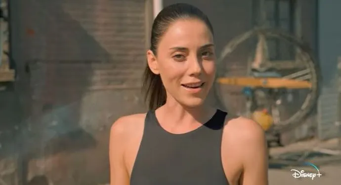 Durante el período más importante para la carrera de Cansu Dere, ¿se limitó con el acuerdo de Disney Plus?