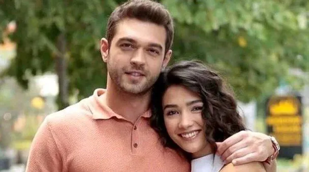 ¡El intercambio de redes sociales de la actriz Aybüke Pusat trajo a la mente a Furkan Andıç!