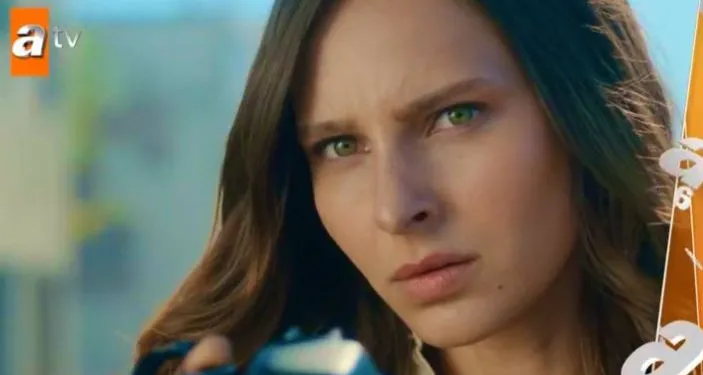 Damla Colbay se ha ido, ¡el mensaje de Jessica May al universo se ha hecho realidad! ¡Yalnız Kurt ha cambiado mucho!