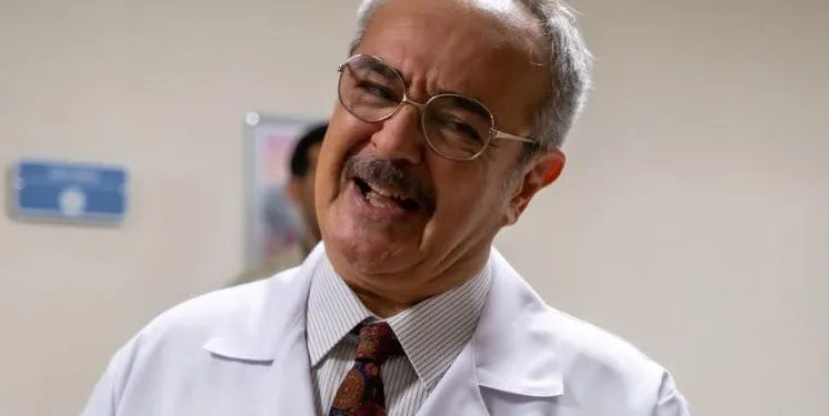¡Adil de Camdaki Kız se convirtió en médico! ¡Serif Erol vuelve a morderse el dedo en Hayat Bugün!