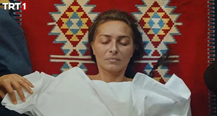 Ayça Bingöl tuvo una situación muy especial en la que estaba muy emocionada en su nueva serie Yürek Çıkmazı!