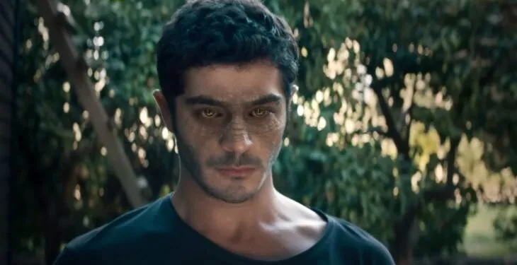 ¡El final feliz en la serie Şahmaran abrirá nuevas oportunidades para Burak Deniz!