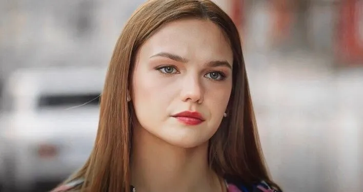 Después de la serie Kuzey Yıldızı, Nilsu Berfin Aktaş hizo la verdadera explosión con Gelsin Hayat Bildiği Gibi