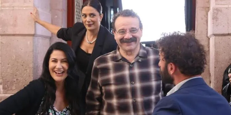 ¡El éxito en la serie Üç Kız Kardeş llegó con el poder de las mujeres, confesó Reha Özcan!