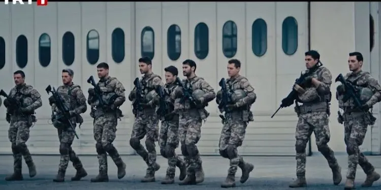 ¡La primera pose de Uğur Güneş de la serie Al Sancak y las imágenes del elenco!