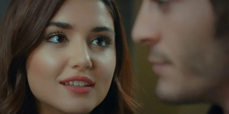 ¡Incluso es bueno que Hande Erçel y Burak Deniz se vuelvan a encontrar después de la serie Aşk Laftan Anlamaz!