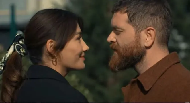 ¡Engin Öztürk y Aybüke Pusat se ven geniales! ¡Todos los que vieron el tráiler de Sıfırıncı Gün pensaron lo mismo!