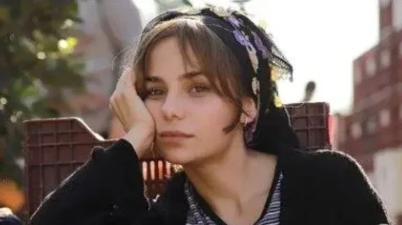 ¡Bahar Şahin sorprenderá a sus fans con su imagen en su nueva película!