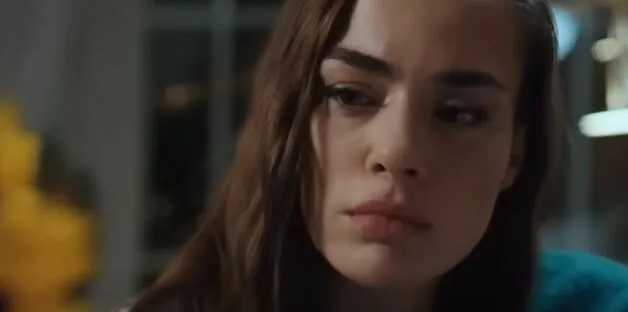 ¡La serie Tuzak no fue buena para Akın Akınözü o tv8! Sin embargo, ¡Bensu Soral resultó ser muy rentable!
