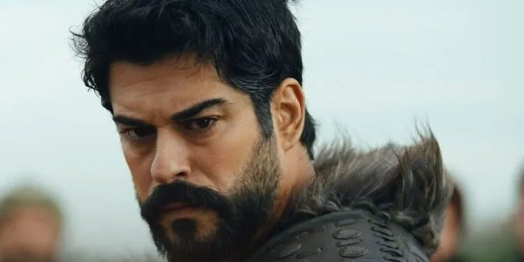 ¡Movimiento de las redes sociales del que se hablará mucho de Burak Özçivit!